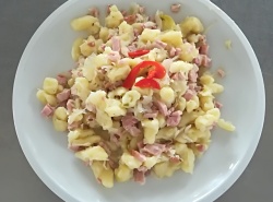 Halušky s uzeným masem a zelím