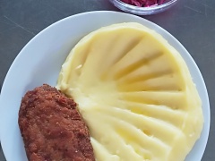 Holandský řízek, bramborová kaše (2)