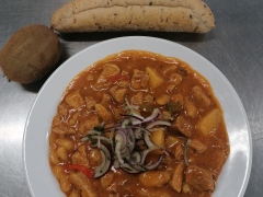 Kotlikovy-gulas-pecivo
