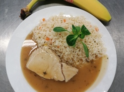 Krůtí-plátek-na-bylinkách-dušená-zeleninová-rýže