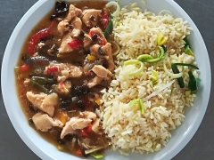 Kuřecí čínská směs, kari rýže