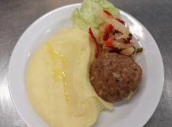Pstrosi-vejce-bramborova-kase