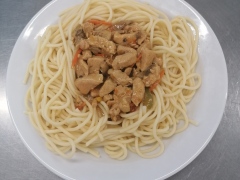 Veprova-smes-se-zeleninou-spagety