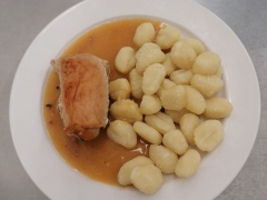 Zahoracky-zavitek-bramborove-noky